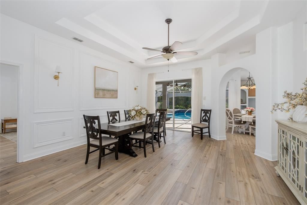 For Sale: $599,000 (5 beds, 3 baths, 2944 Square Feet)