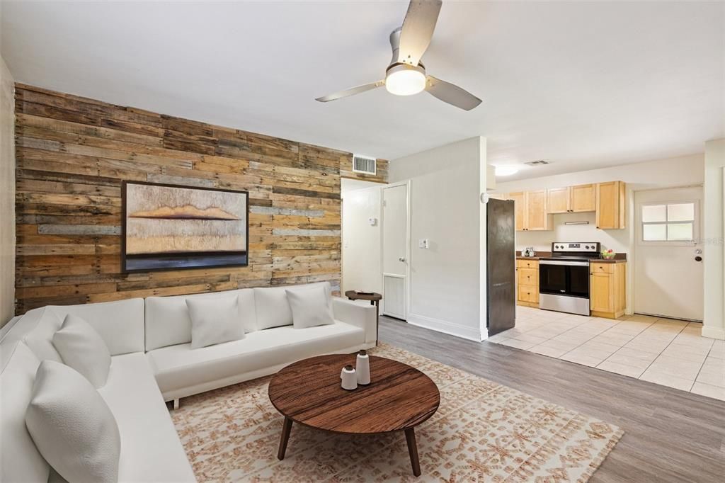 En Venta: $529,000 (4 camas, 2 baños, 1492 Pies cuadrados)