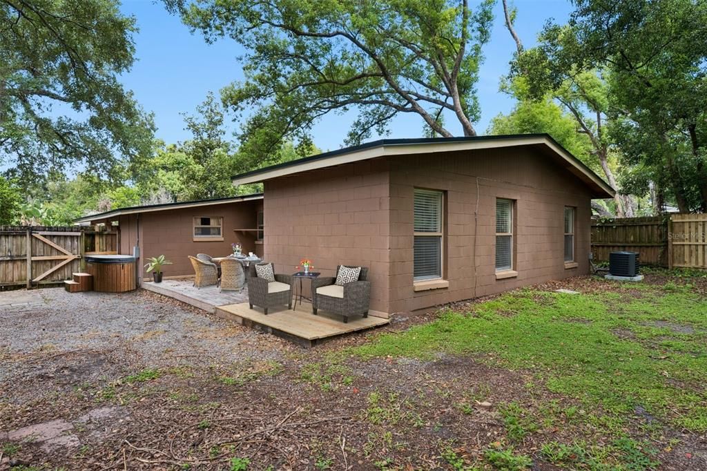En Venta: $529,000 (4 camas, 2 baños, 1492 Pies cuadrados)