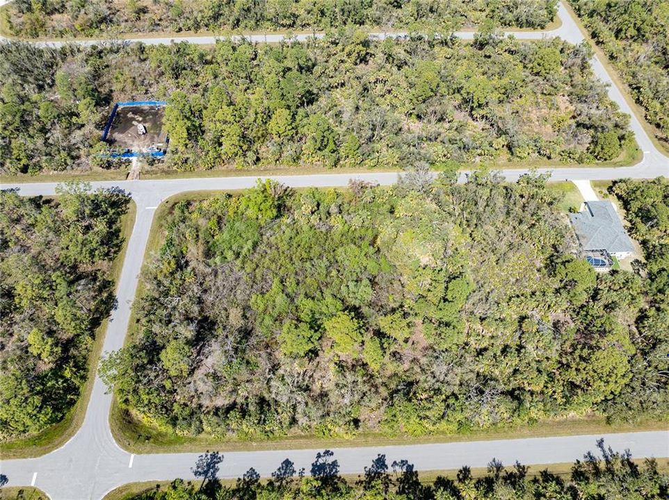 На продажу: $79,900 (0.50 acres)