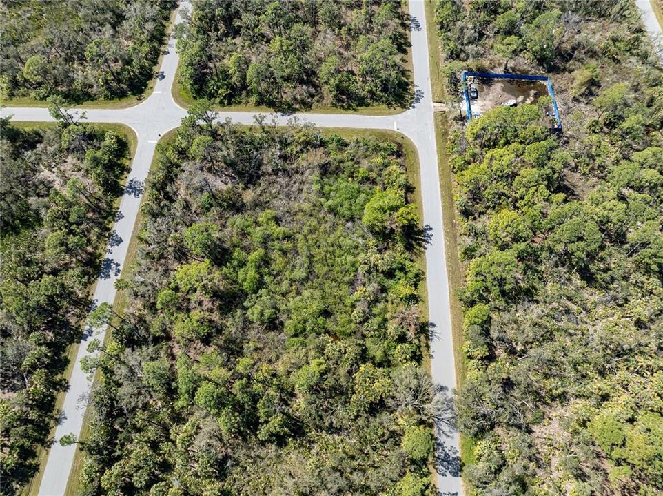 На продажу: $79,900 (0.50 acres)