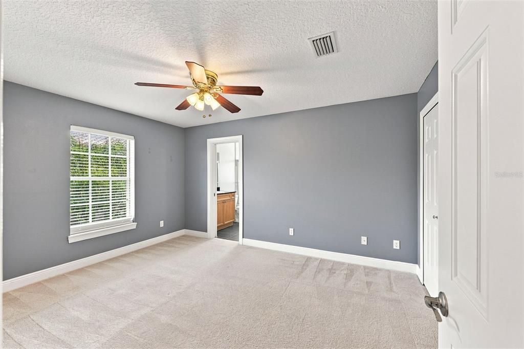 For Rent: $2,800 (3 beds, 3 baths, 2085 Square Feet)