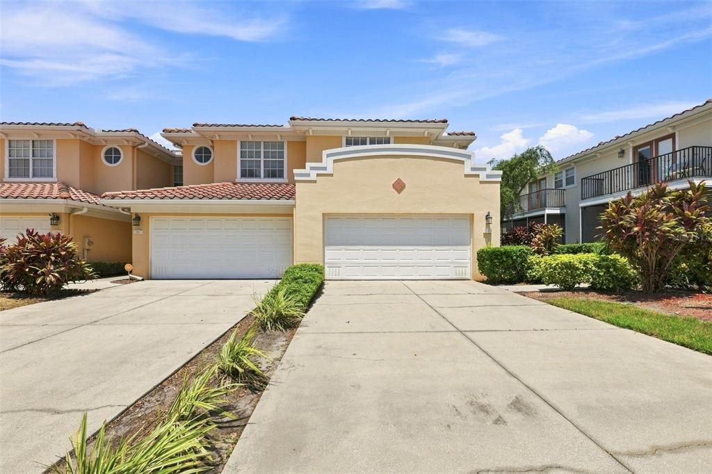 For Rent: $2,800 (3 beds, 3 baths, 2085 Square Feet)