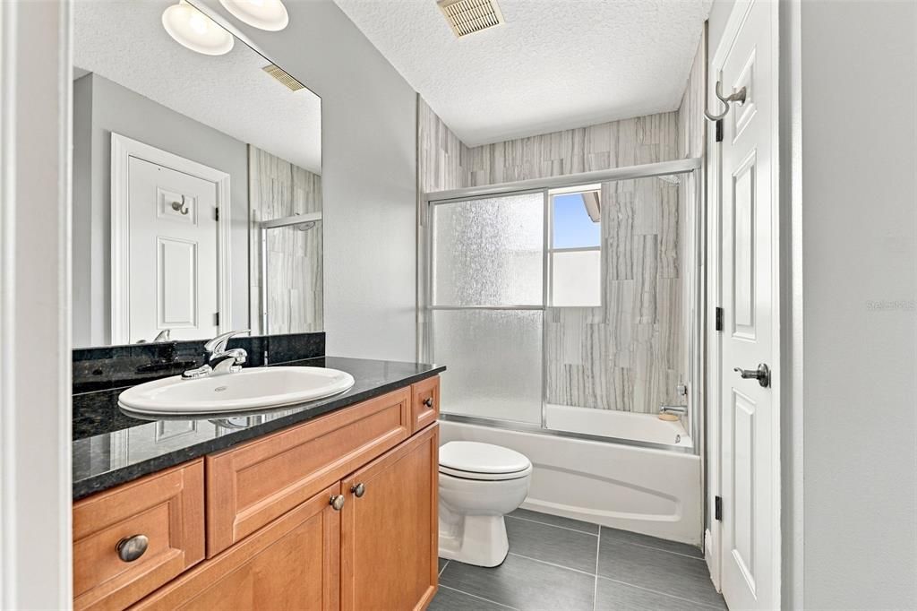 For Rent: $2,800 (3 beds, 3 baths, 2085 Square Feet)