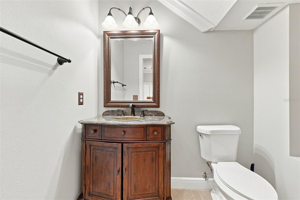 For Rent: $2,800 (3 beds, 3 baths, 2085 Square Feet)