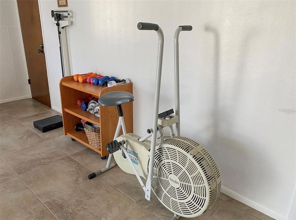 На продажу: $149,500 (2 спален, 2 ванн, 1320 Квадратных фут)
