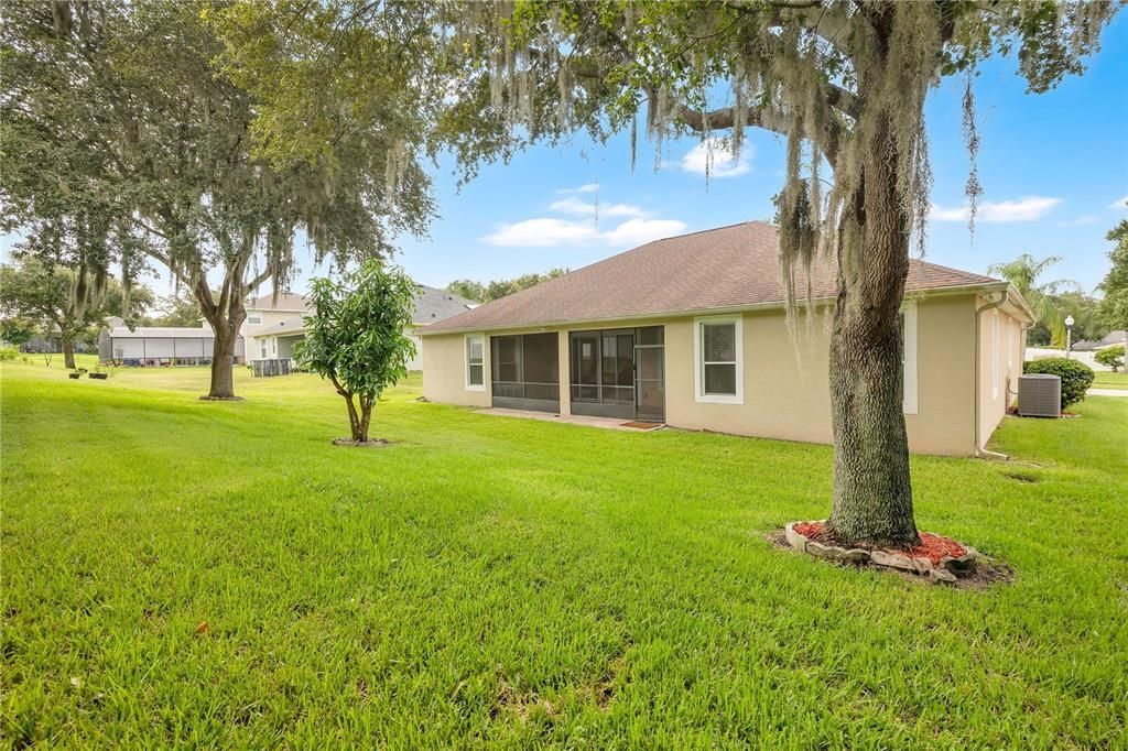 En Venta: $489,999 (3 camas, 2 baños, 2142 Pies cuadrados)