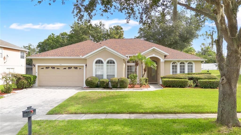 En Venta: $489,999 (3 camas, 2 baños, 2142 Pies cuadrados)