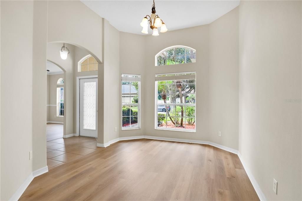 En Venta: $489,999 (3 camas, 2 baños, 2142 Pies cuadrados)