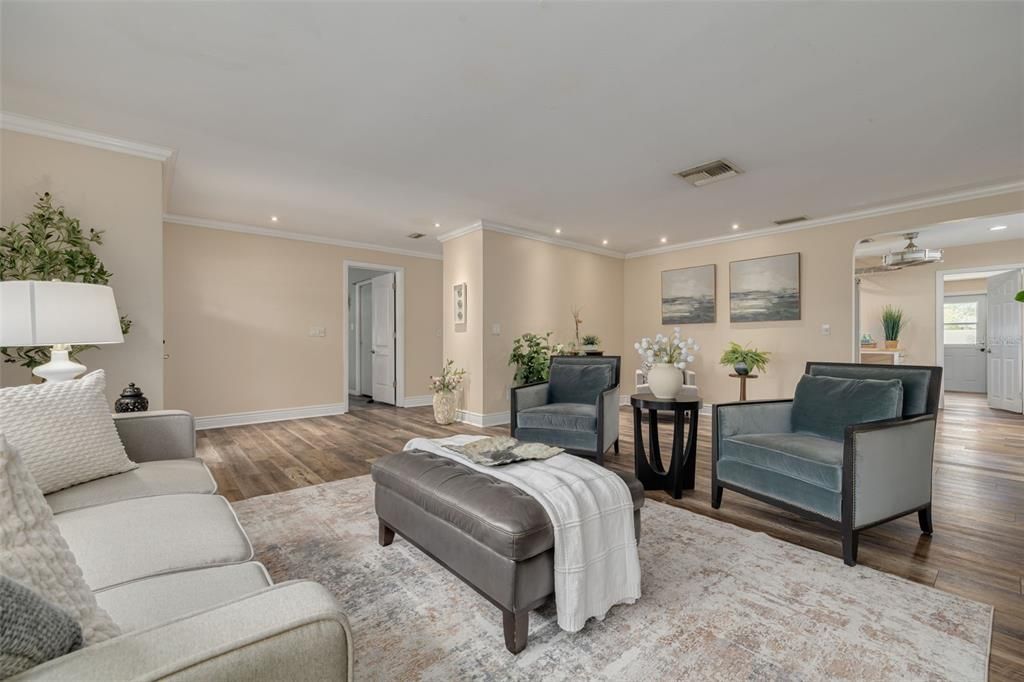 Active With Contract: $875,000 (4 beds, 3 baths, 2892 Square Feet)