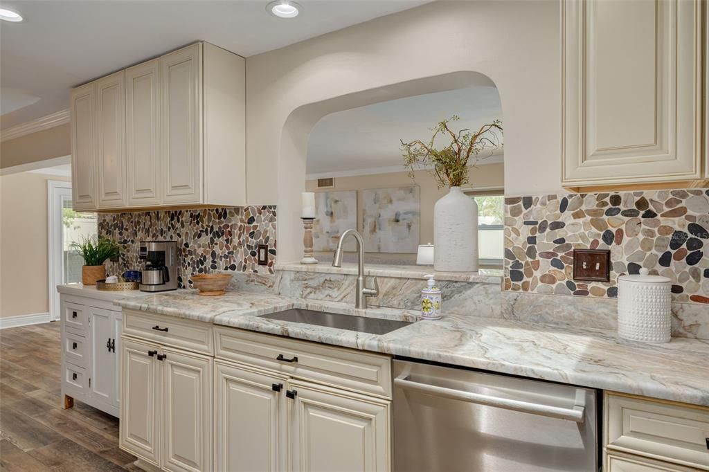 Active With Contract: $875,000 (4 beds, 3 baths, 2892 Square Feet)
