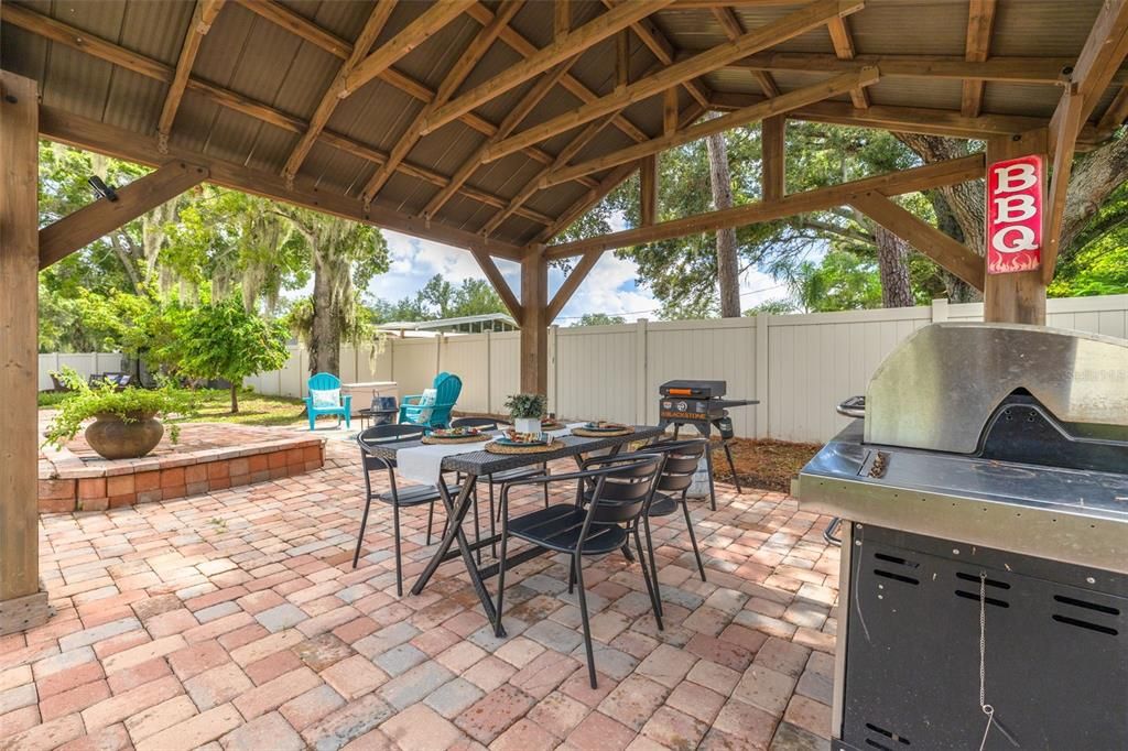 Active With Contract: $875,000 (4 beds, 3 baths, 2892 Square Feet)