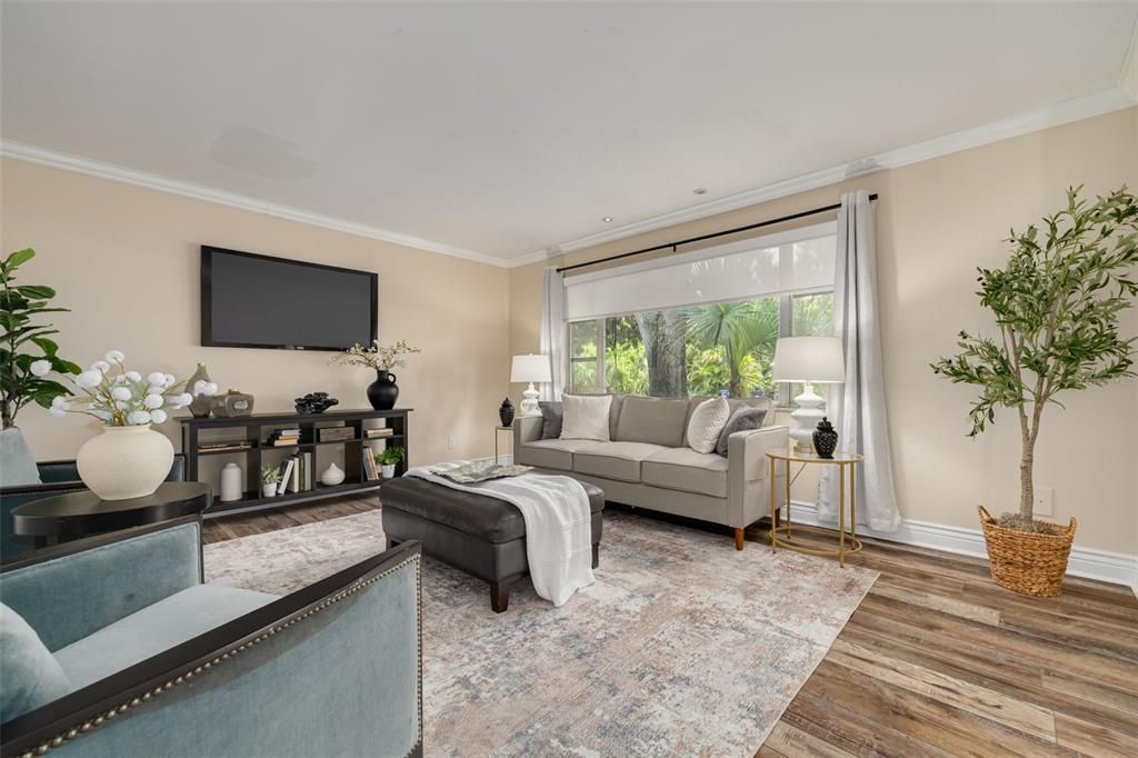 Active With Contract: $875,000 (4 beds, 3 baths, 2892 Square Feet)