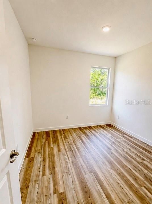En Venta: $305,000 (4 camas, 2 baños, 1500 Pies cuadrados)