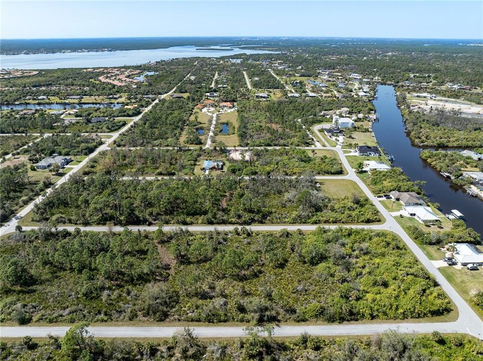 На продажу: $224,900 (1.15 acres)
