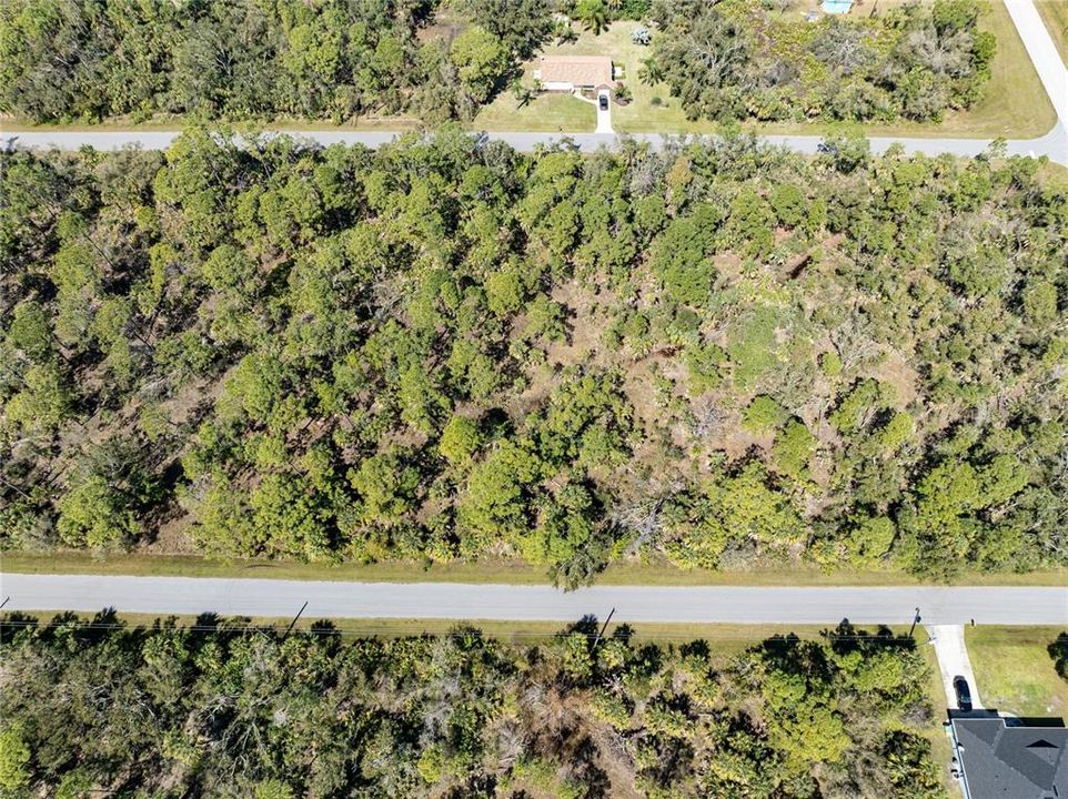待售: $39,900 (0.27 acres)