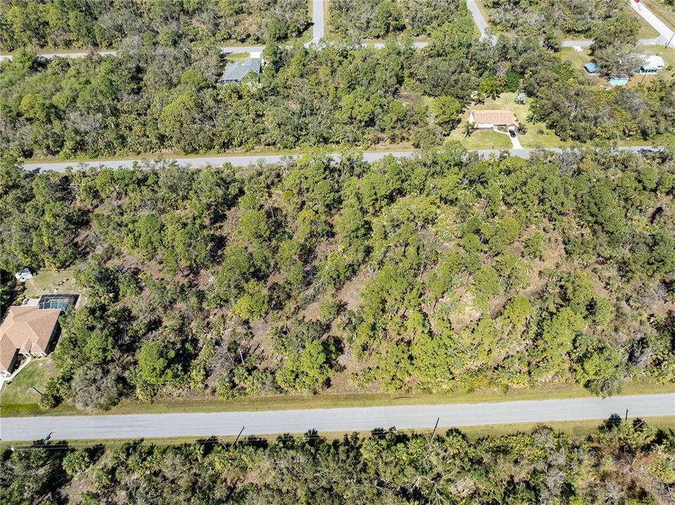 待售: $39,900 (0.27 acres)
