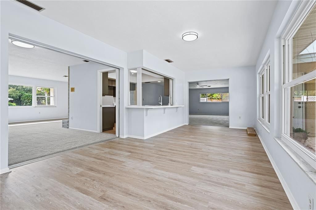 En Venta: $720,000 (4 camas, 3 baños, 2749 Pies cuadrados)