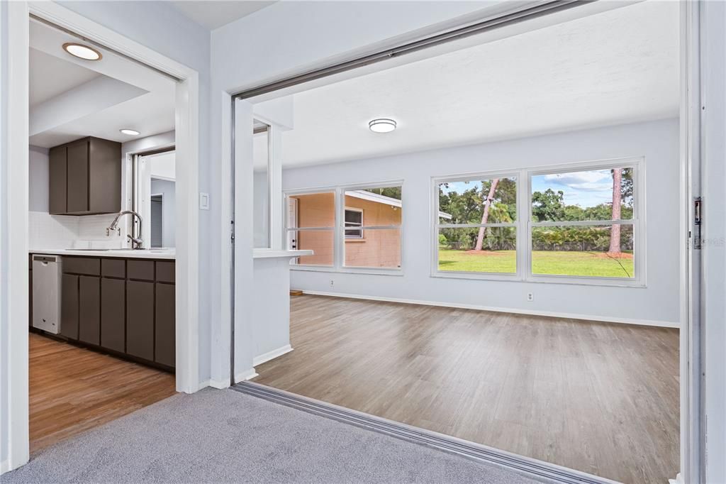 En Venta: $720,000 (4 camas, 3 baños, 2749 Pies cuadrados)