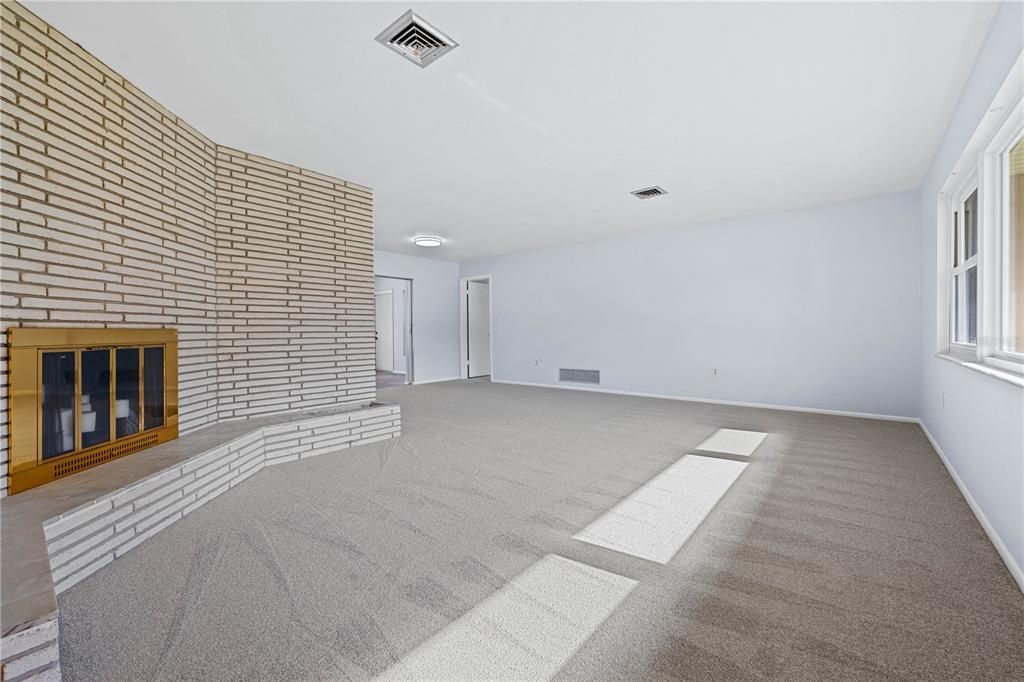 En Venta: $720,000 (4 camas, 3 baños, 2749 Pies cuadrados)
