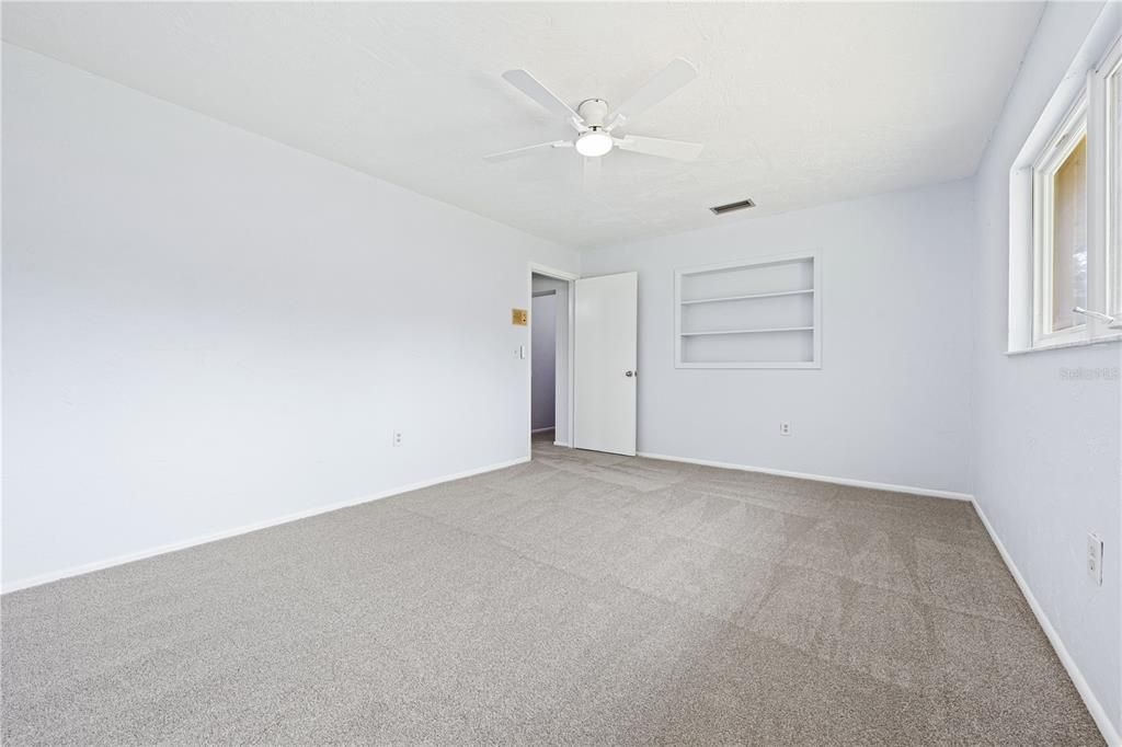 En Venta: $720,000 (4 camas, 3 baños, 2749 Pies cuadrados)