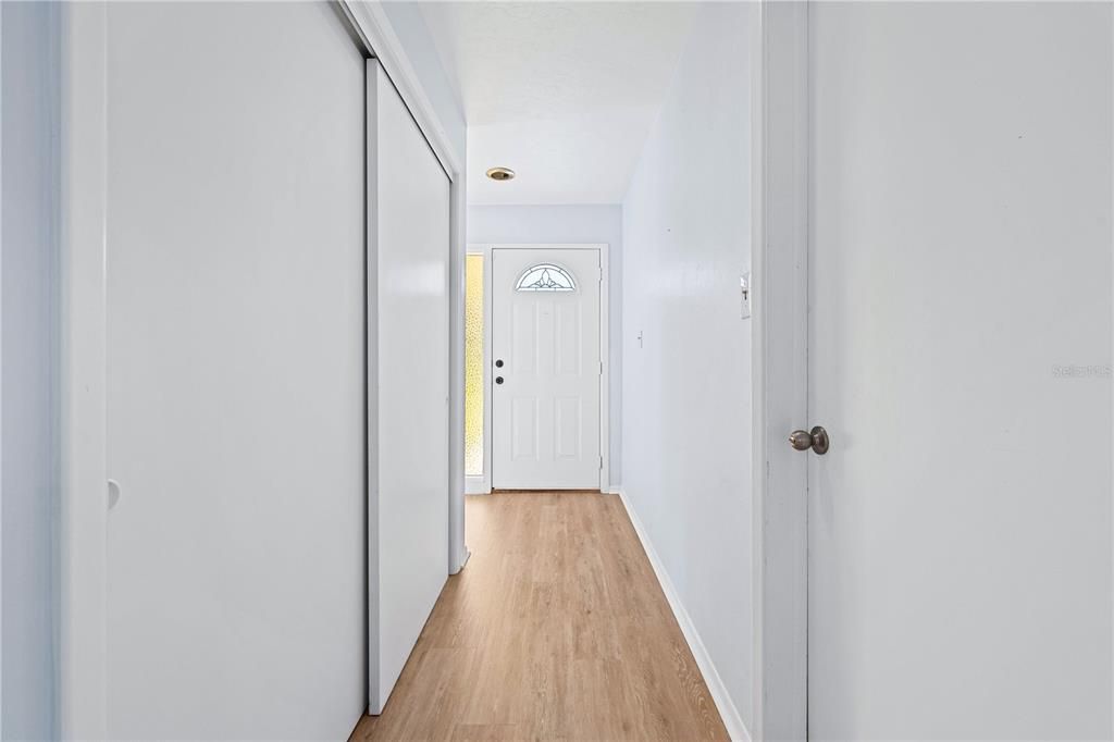 En Venta: $720,000 (4 camas, 3 baños, 2749 Pies cuadrados)