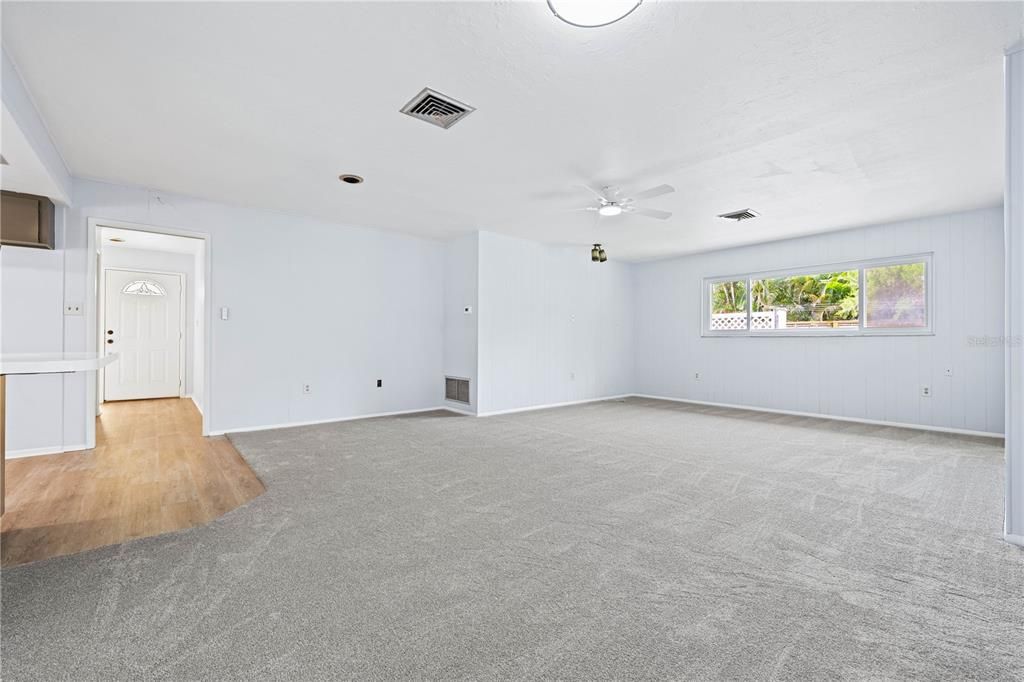 En Venta: $720,000 (4 camas, 3 baños, 2749 Pies cuadrados)