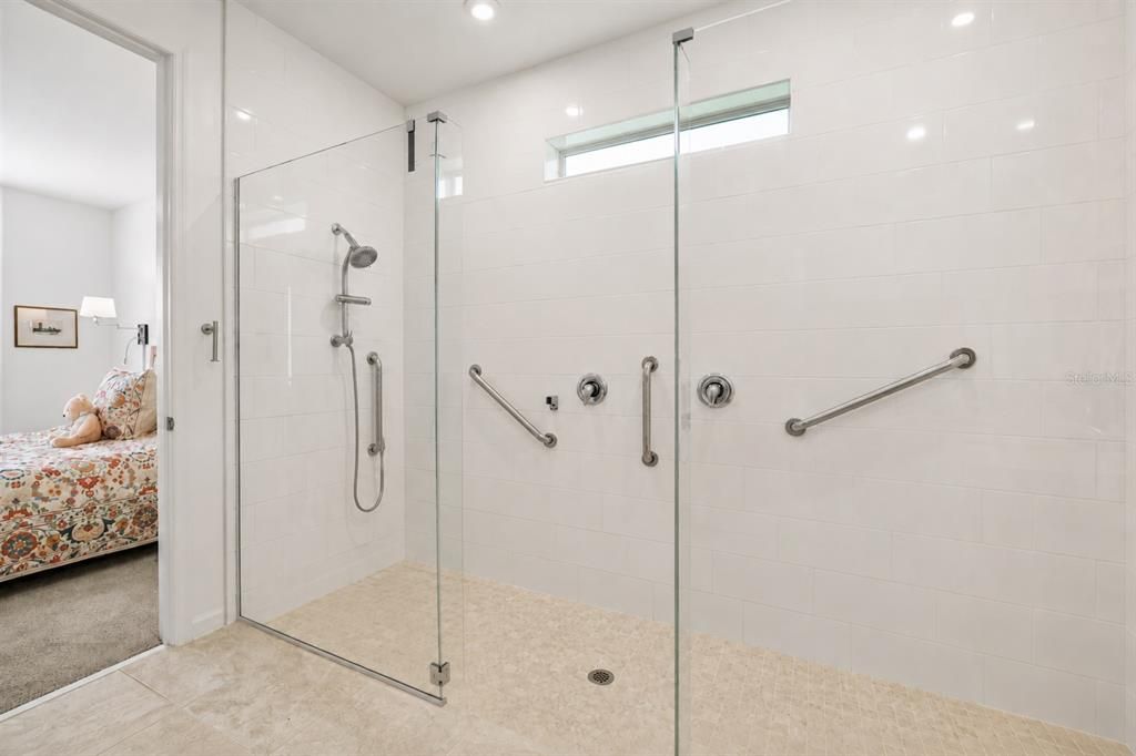 For Sale: $650,000 (4 beds, 3 baths, 2267 Square Feet)