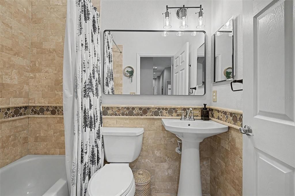 En Venta: $925,000 (4 camas, 3 baños, 3494 Pies cuadrados)