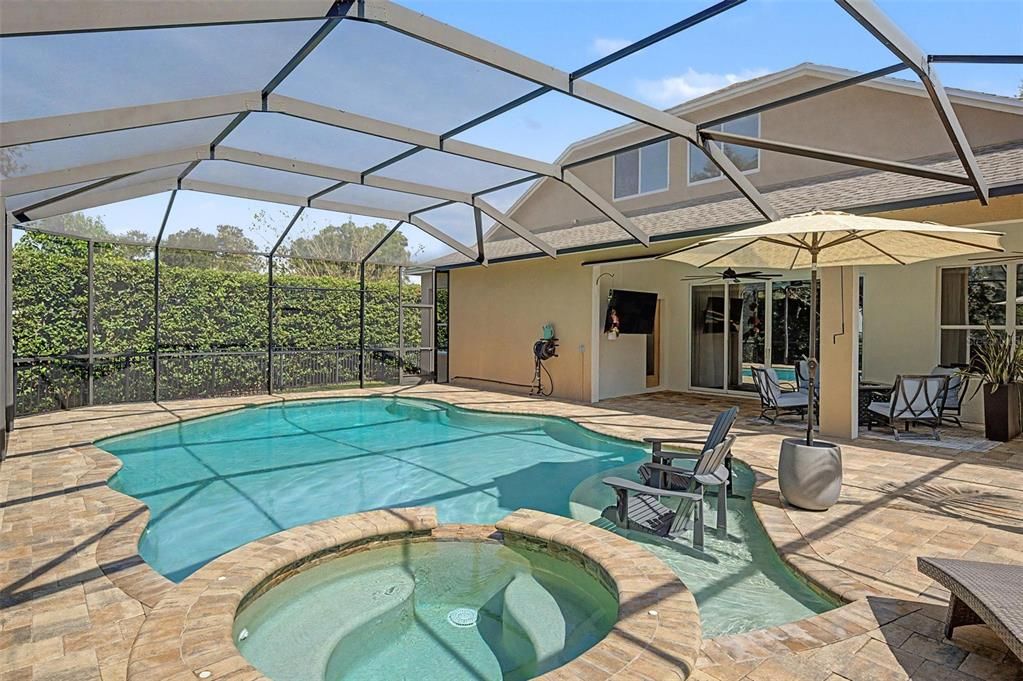 En Venta: $925,000 (4 camas, 3 baños, 3494 Pies cuadrados)