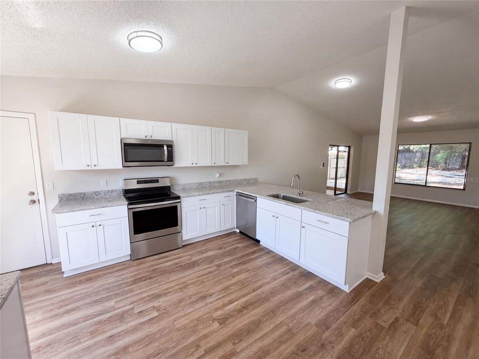 En Venta: $278,000 (2 camas, 2 baños, 1043 Pies cuadrados)
