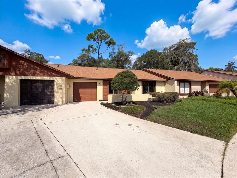 En Venta: $278,000 (2 camas, 2 baños, 1043 Pies cuadrados)