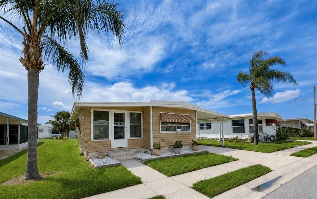 En Venta: $99,000 (2 camas, 1 baños, 756 Pies cuadrados)