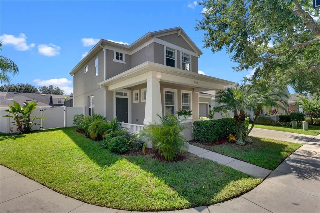 En Venta: $880,000 (4 camas, 2 baños, 2648 Pies cuadrados)
