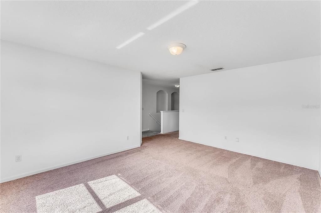 En Venta: $880,000 (4 camas, 2 baños, 2648 Pies cuadrados)