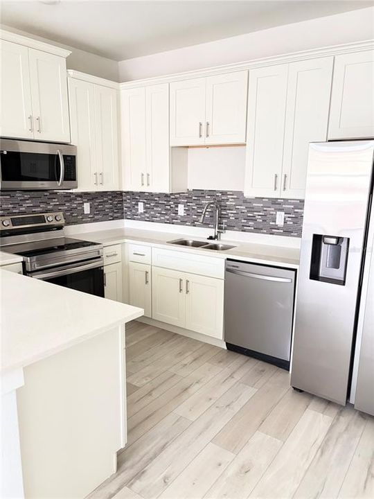 En Venta: $214,900 (3 camas, 2 baños, 1067 Pies cuadrados)