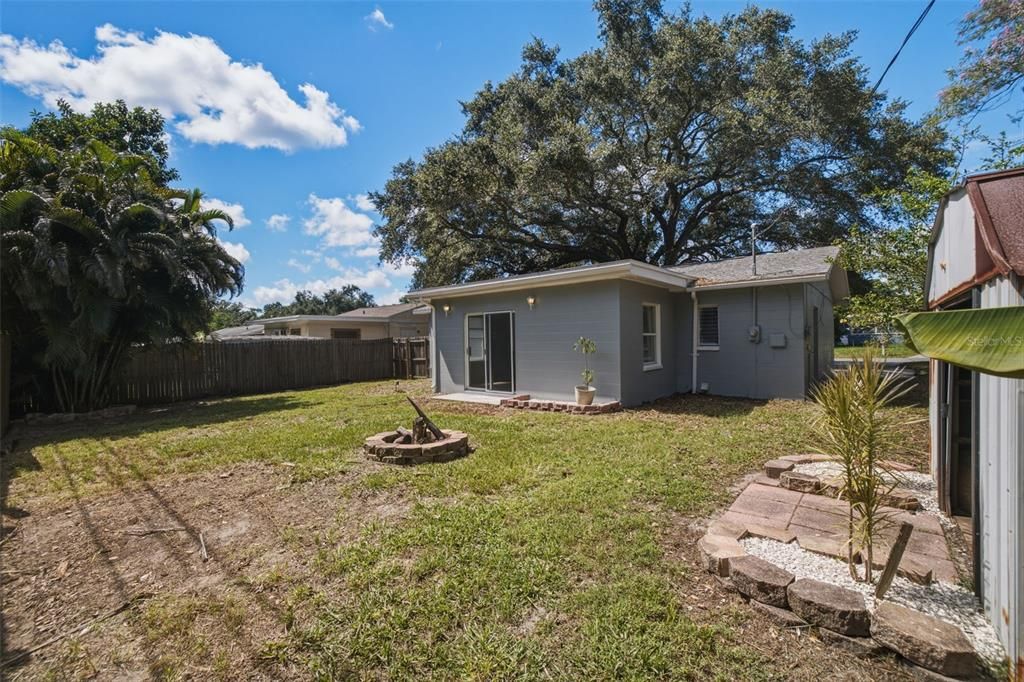 En Venta: $314,900 (2 camas, 1 baños, 901 Pies cuadrados)