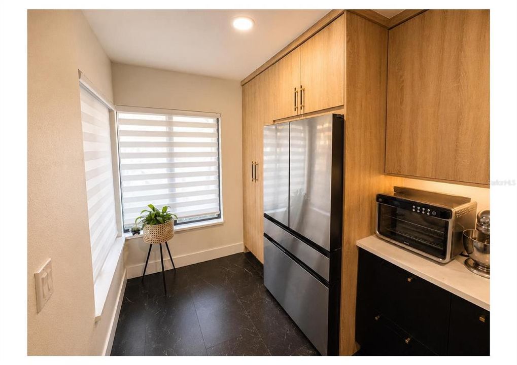 For Sale: $360,000 (4 beds, 2 baths, 1636 Square Feet)
