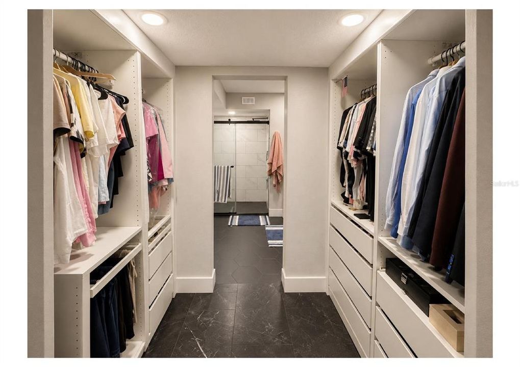 For Sale: $360,000 (4 beds, 2 baths, 1636 Square Feet)