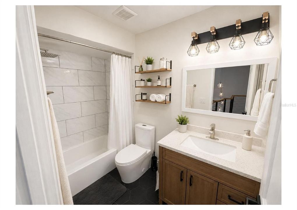 For Sale: $360,000 (4 beds, 2 baths, 1636 Square Feet)
