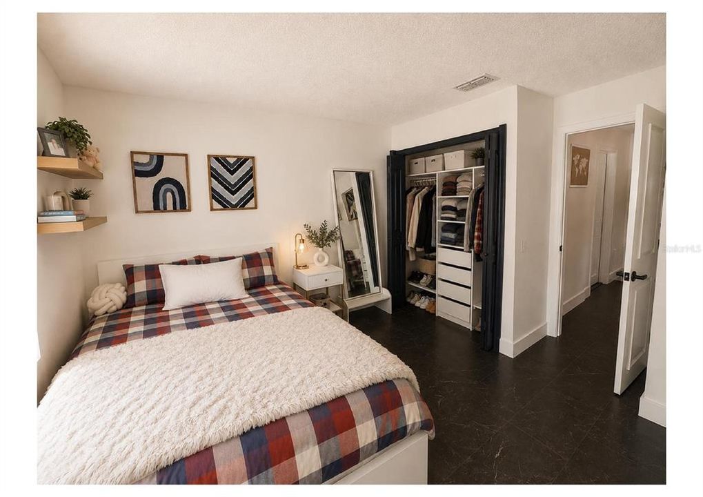 For Sale: $360,000 (4 beds, 2 baths, 1636 Square Feet)