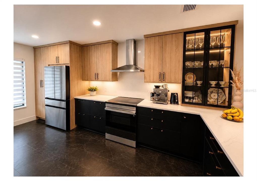 For Sale: $360,000 (4 beds, 2 baths, 1636 Square Feet)