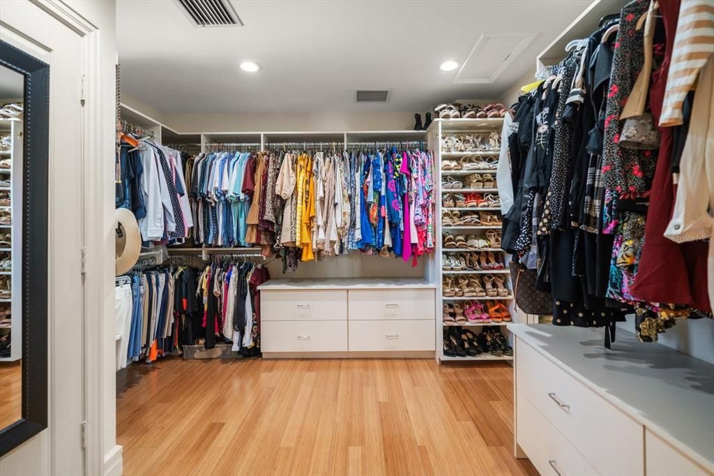 For Sale: $2,000,000 (4 beds, 4 baths, 3144 Square Feet)