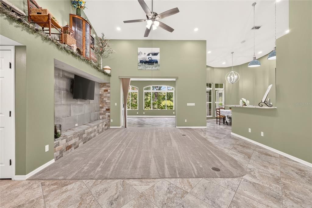 For Sale: $489,900 (3 beds, 2 baths, 2750 Square Feet)