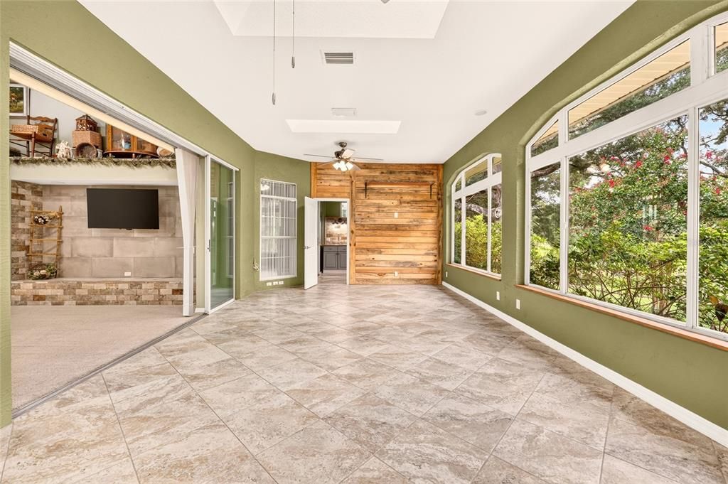 For Sale: $489,900 (3 beds, 2 baths, 2750 Square Feet)