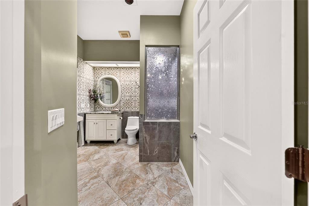 For Sale: $489,900 (3 beds, 2 baths, 2750 Square Feet)