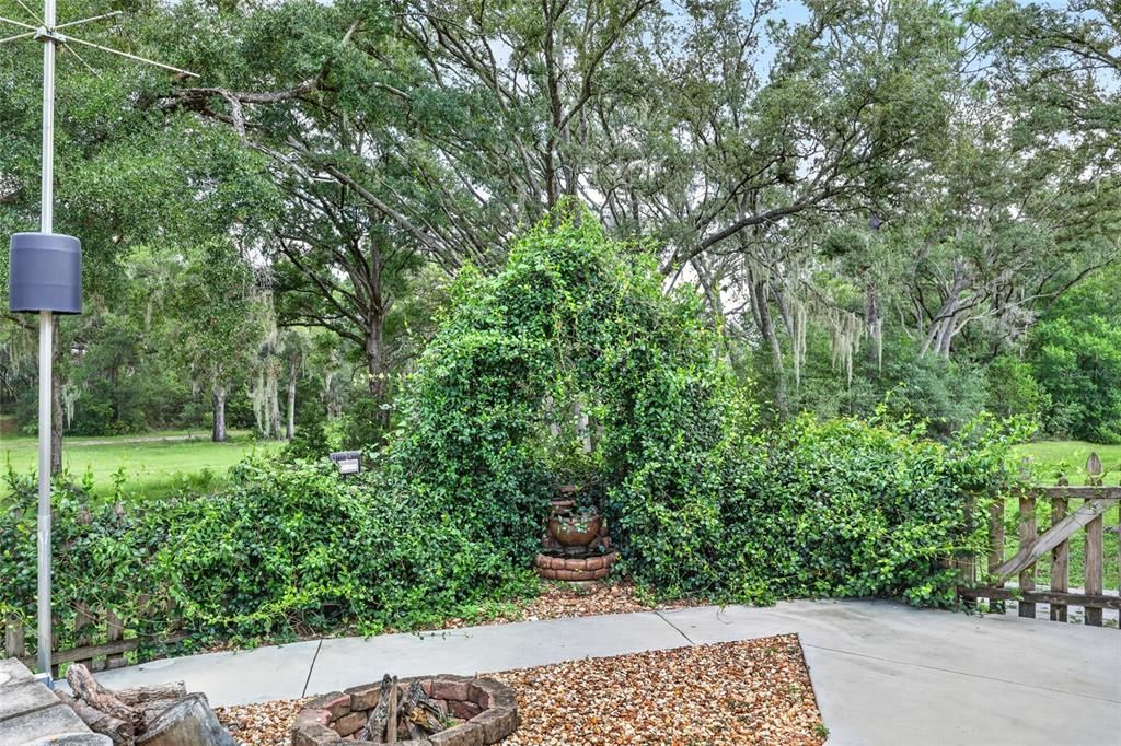 For Sale: $489,900 (3 beds, 2 baths, 2750 Square Feet)