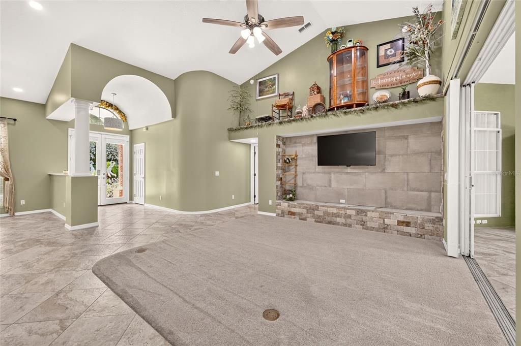 For Sale: $489,900 (3 beds, 2 baths, 2750 Square Feet)
