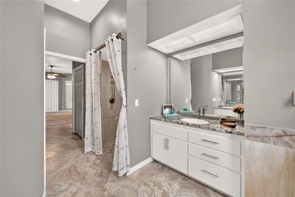 For Sale: $489,900 (3 beds, 2 baths, 2750 Square Feet)