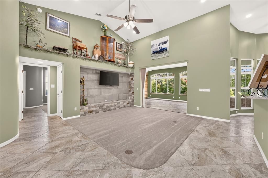 For Sale: $489,900 (3 beds, 2 baths, 2750 Square Feet)